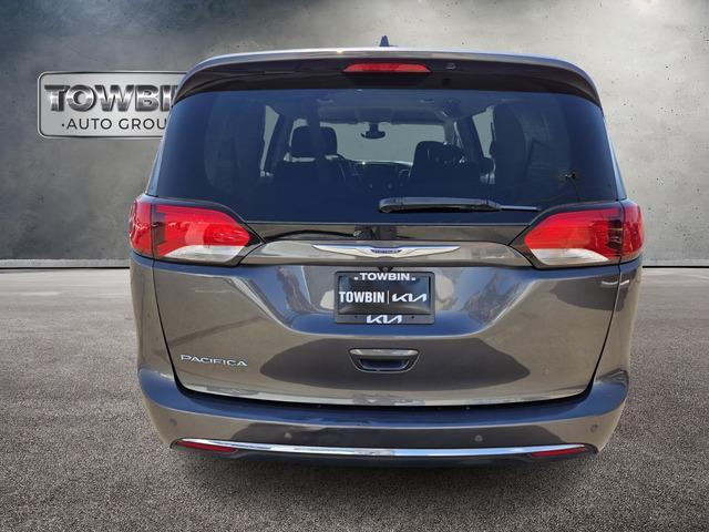 used 2020 Chrysler Pacifica car, priced at $22,200