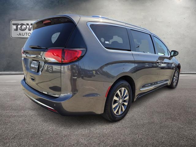 used 2020 Chrysler Pacifica car, priced at $22,200