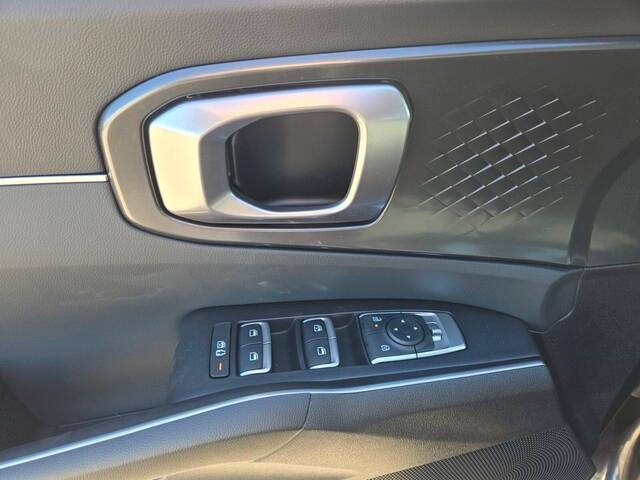 new 2025 Kia Sorento car, priced at $35,282
