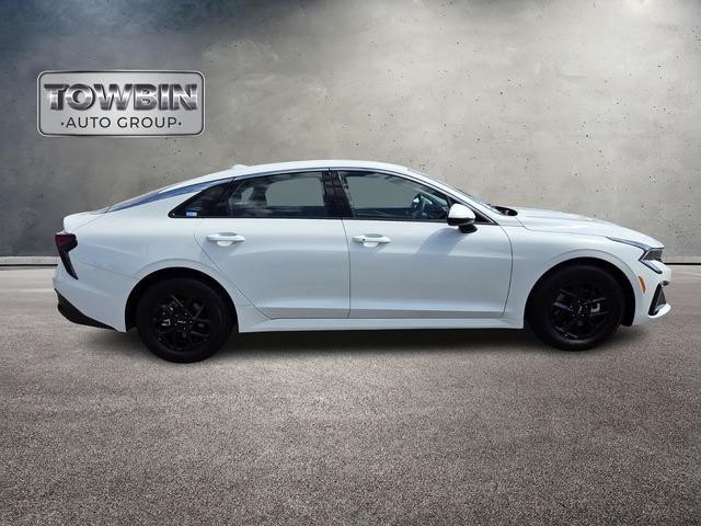 used 2025 Kia K5 car, priced at $25,500