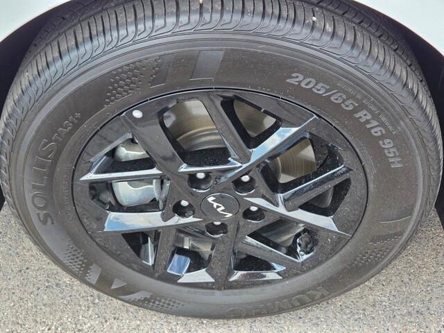 used 2025 Kia K5 car, priced at $25,500