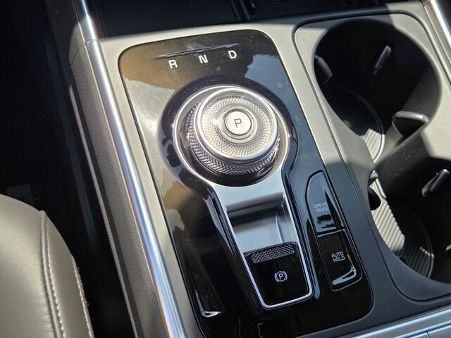 new 2026 Kia Carnival Hybrid car, priced at $48,655