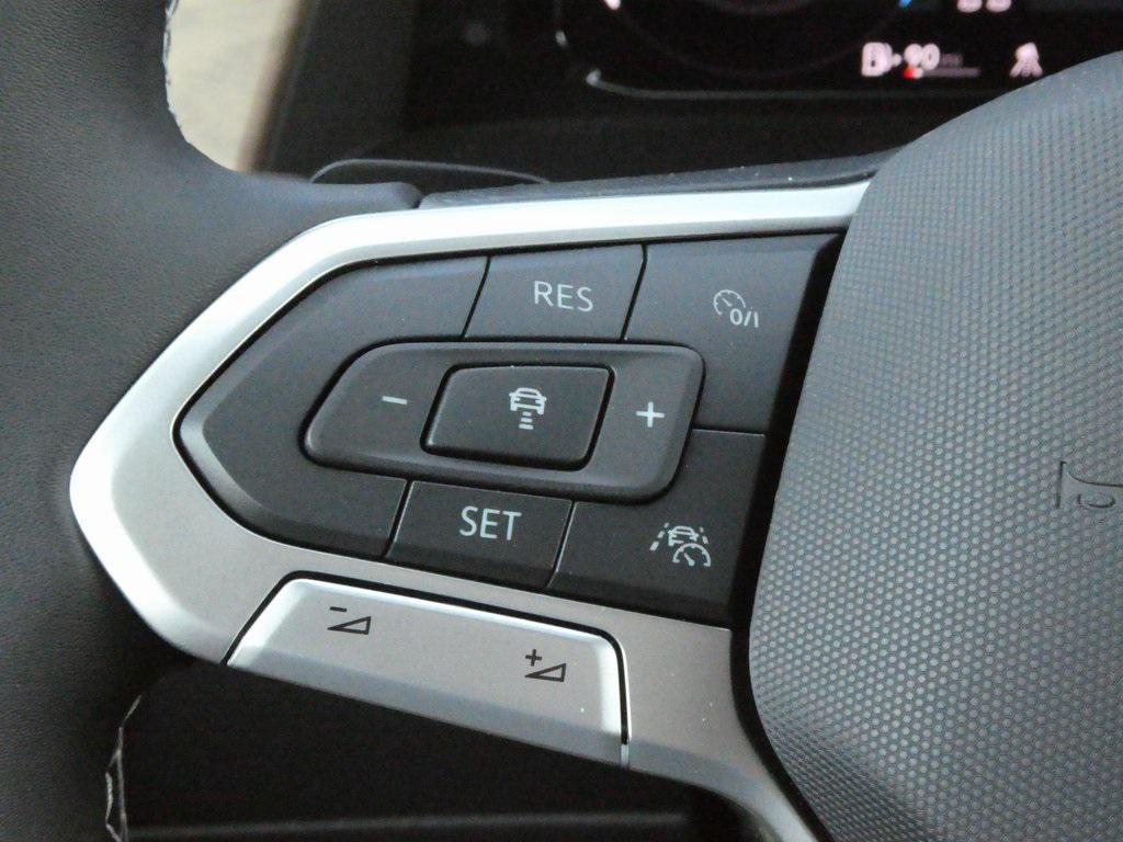 new 2025 Volkswagen Atlas car, priced at $42,116