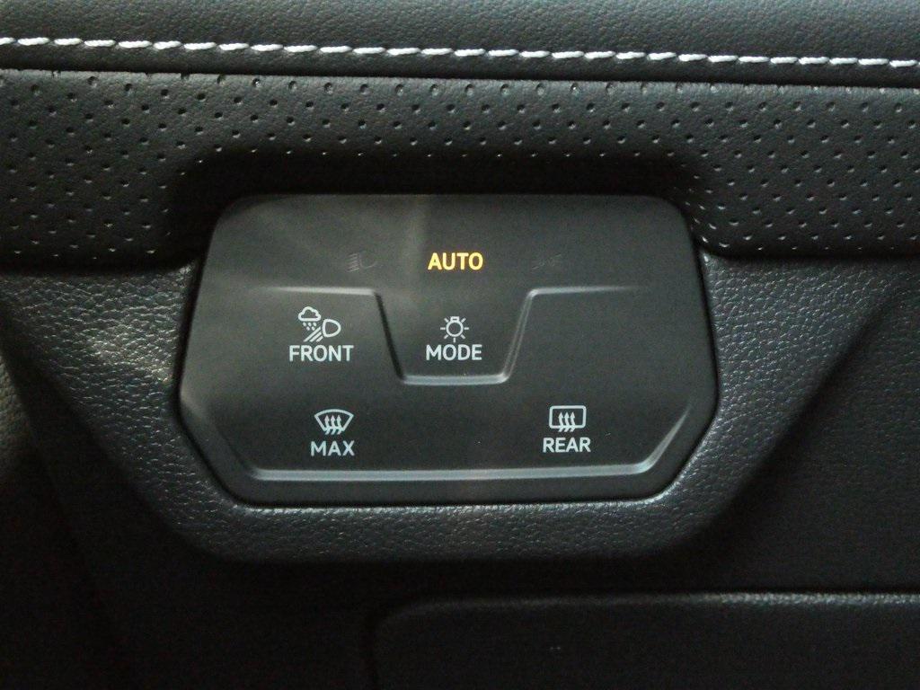new 2025 Volkswagen Atlas car, priced at $42,116