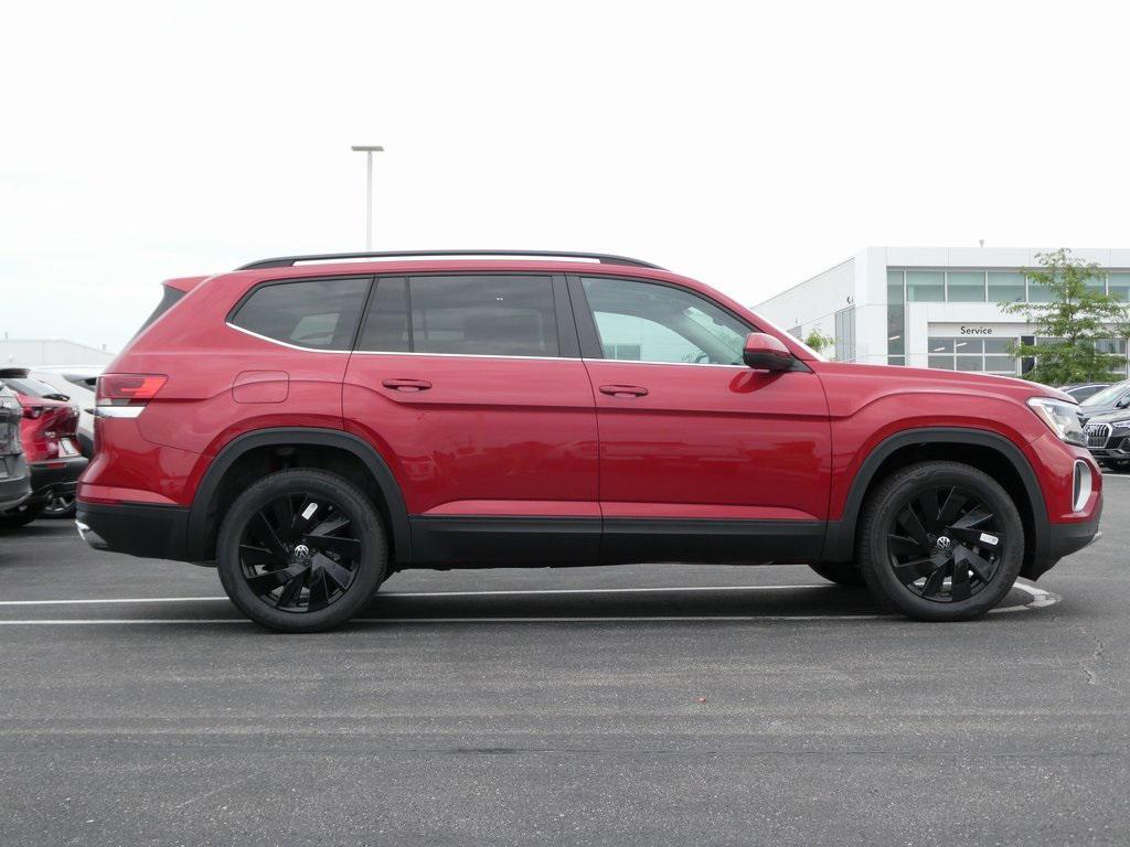 new 2025 Volkswagen Atlas car, priced at $44,010