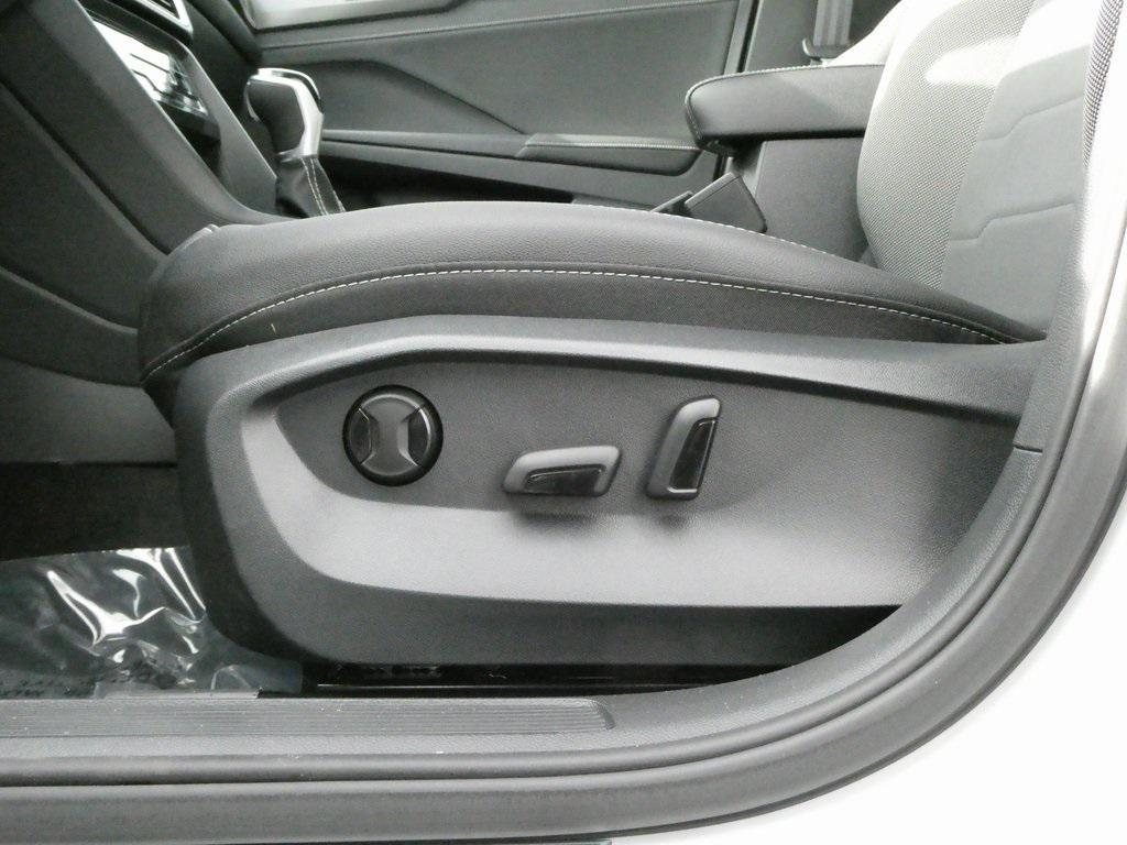 new 2025 Volkswagen Taos car, priced at $33,116