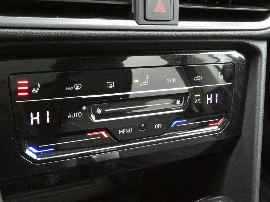 new 2025 Volkswagen Taos car, priced at $33,116