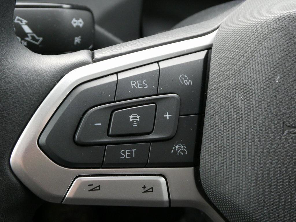 new 2025 Volkswagen Taos car, priced at $33,116