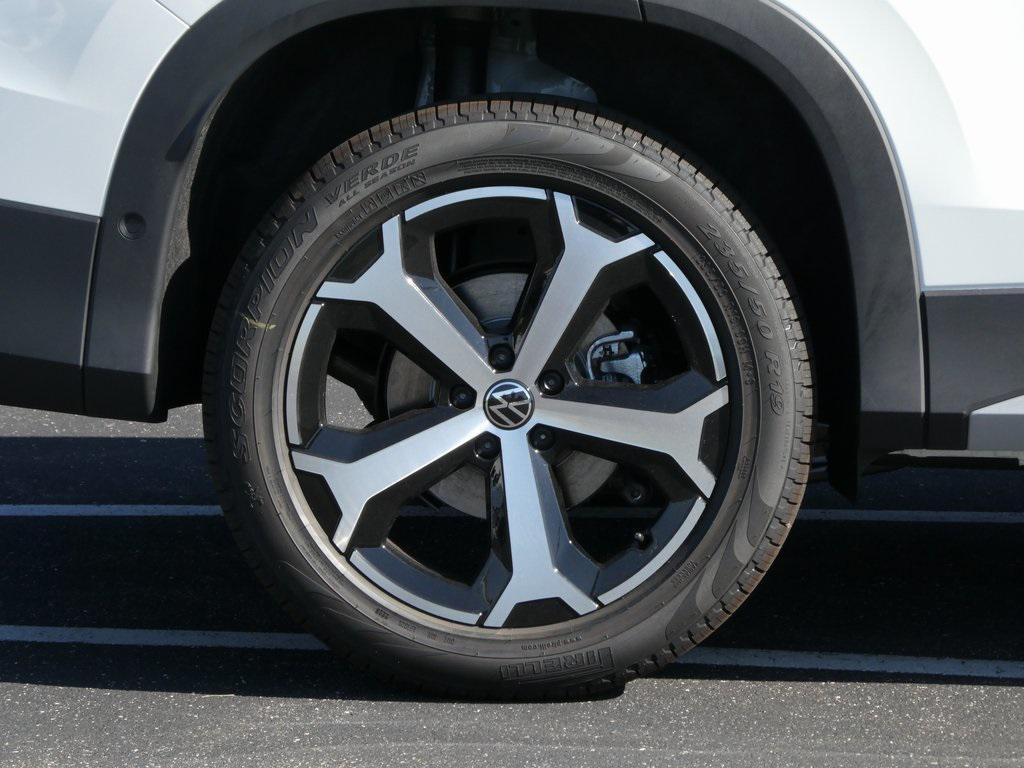 new 2025 Volkswagen Tiguan car, priced at $36,666