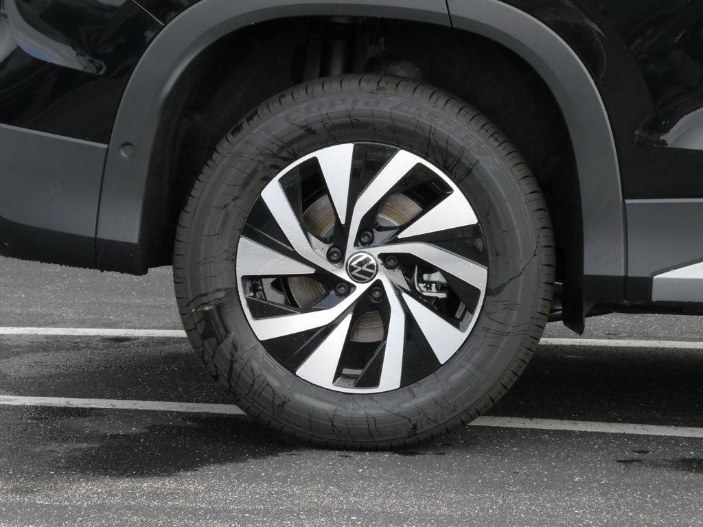 new 2025 Volkswagen Tiguan car, priced at $33,011