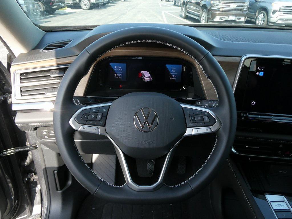 new 2025 Volkswagen Atlas car, priced at $40,672