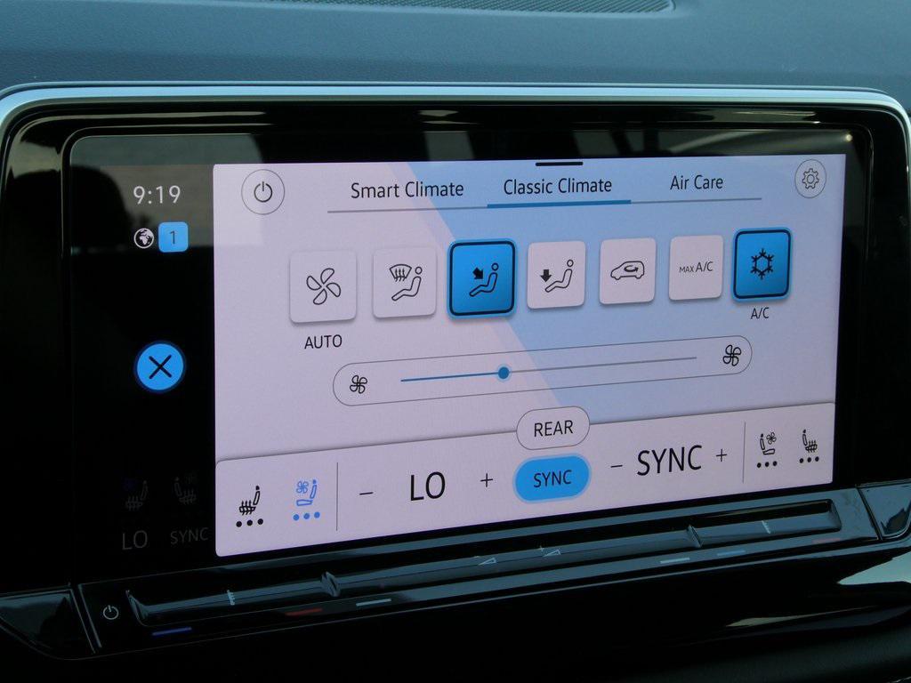 new 2025 Volkswagen Atlas car, priced at $40,672