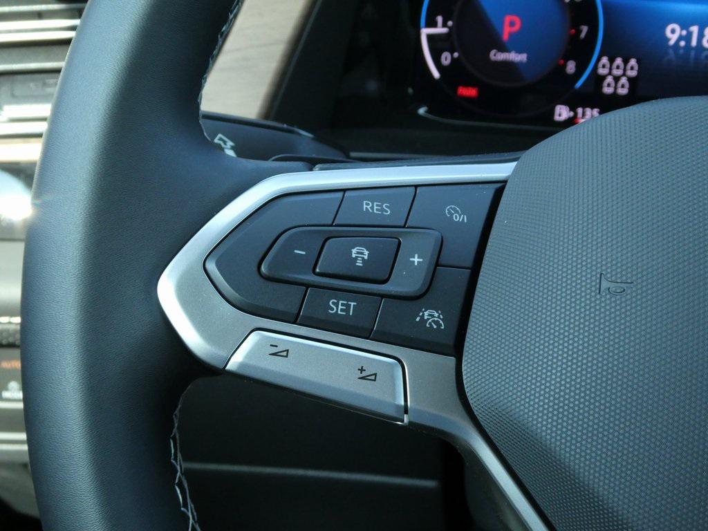 new 2025 Volkswagen Atlas car, priced at $40,672