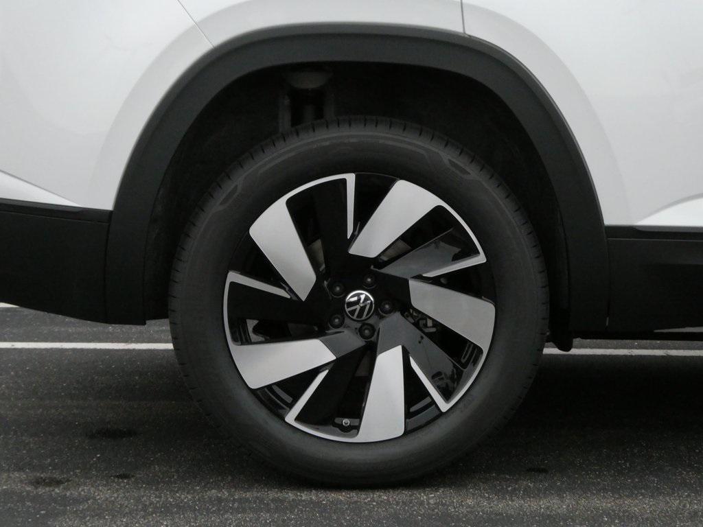 new 2026 Volkswagen Atlas Cross Sport car, priced at $48,106
