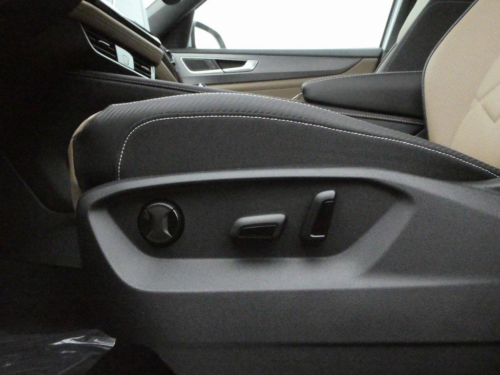 new 2026 Volkswagen Atlas Cross Sport car, priced at $48,106