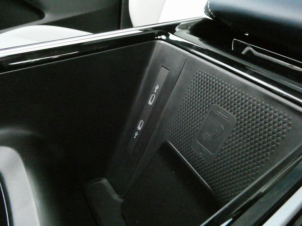 new 2025 Volkswagen ID.4 car, priced at $50,257