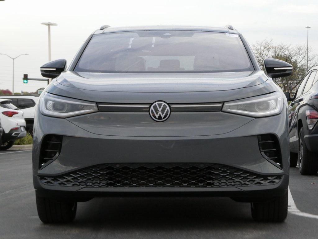 new 2025 Volkswagen ID.4 car, priced at $50,257