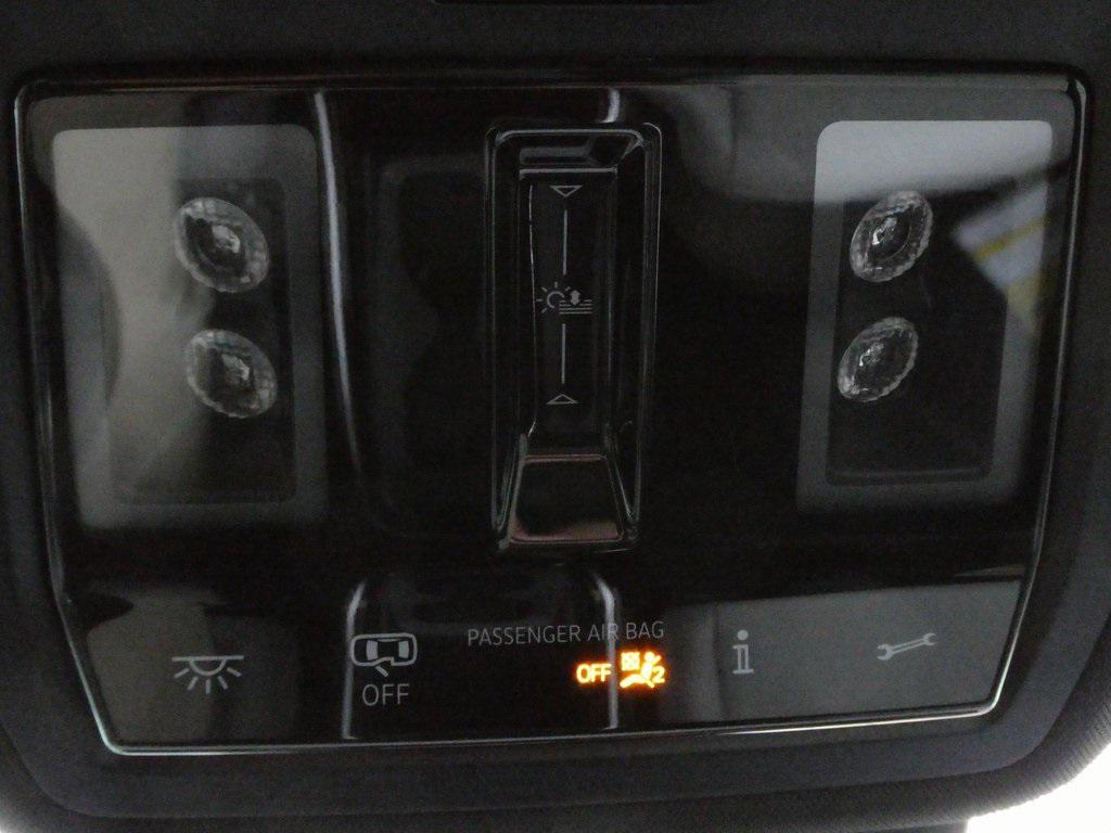 new 2025 Volkswagen ID.4 car, priced at $50,257