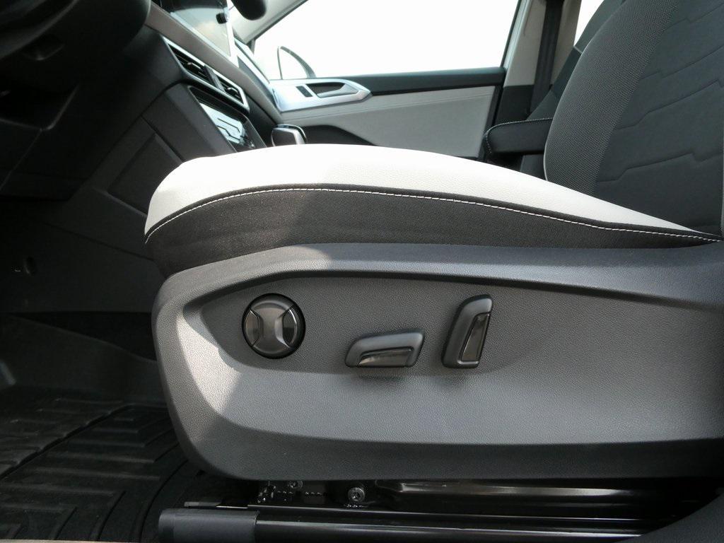 new 2025 Volkswagen Taos car, priced at $29,350