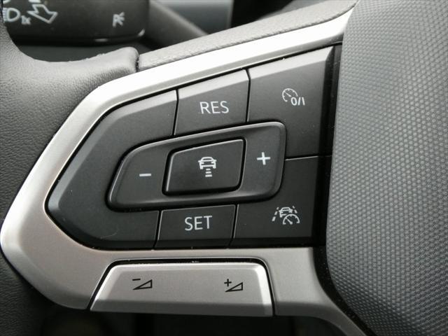 new 2025 Volkswagen Jetta car, priced at $26,612