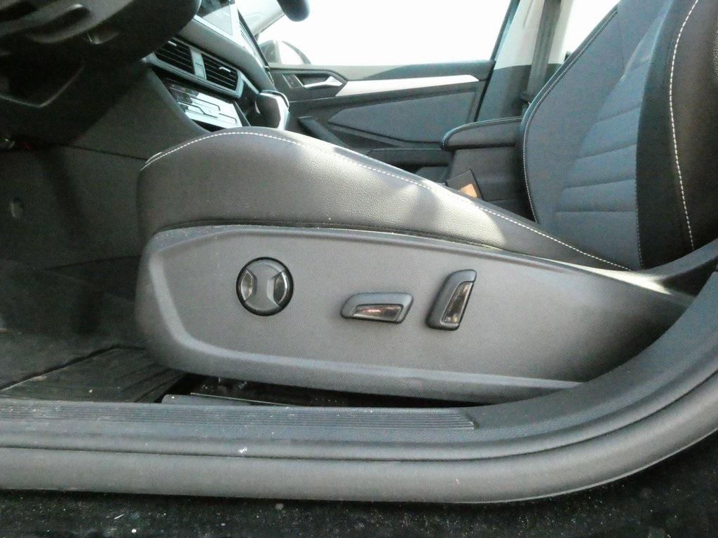 new 2025 Volkswagen Jetta car, priced at $26,612