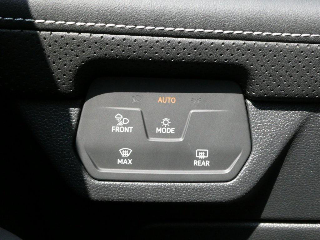 new 2025 Volkswagen Atlas car, priced at $42,975