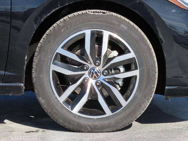 new 2025 Volkswagen Jetta car, priced at $25,617