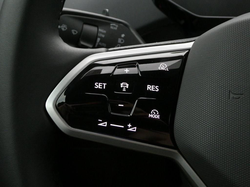 new 2025 Volkswagen ID.4 car, priced at $45,148