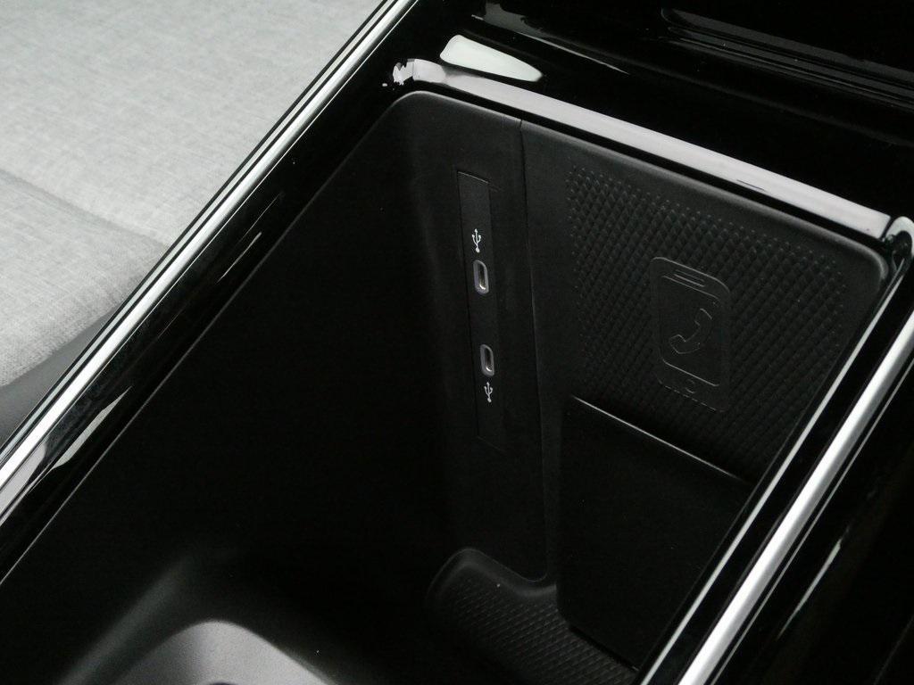 new 2025 Volkswagen ID.4 car, priced at $45,148