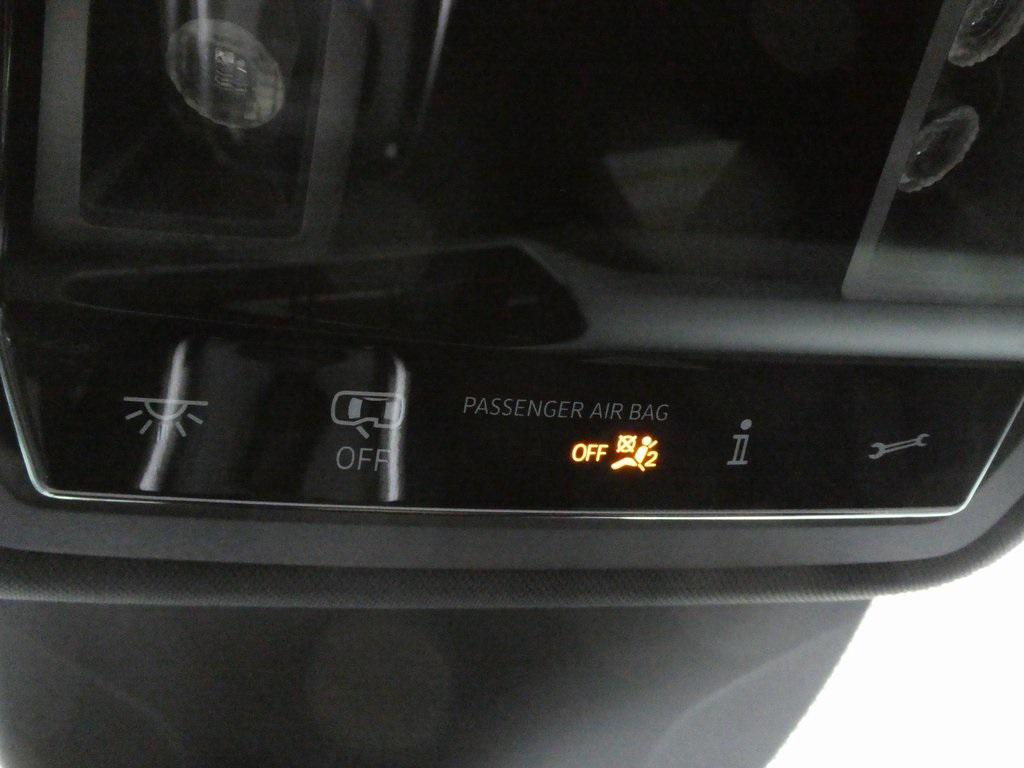 new 2025 Volkswagen ID.4 car, priced at $45,148