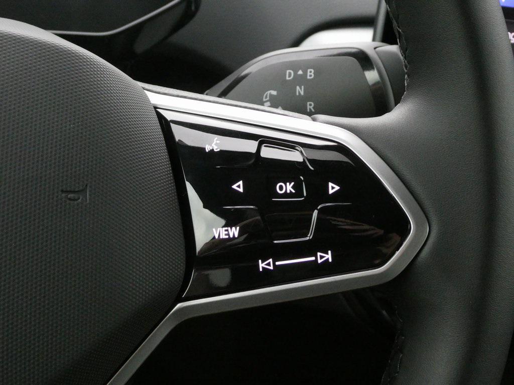 new 2025 Volkswagen ID.4 car, priced at $45,148