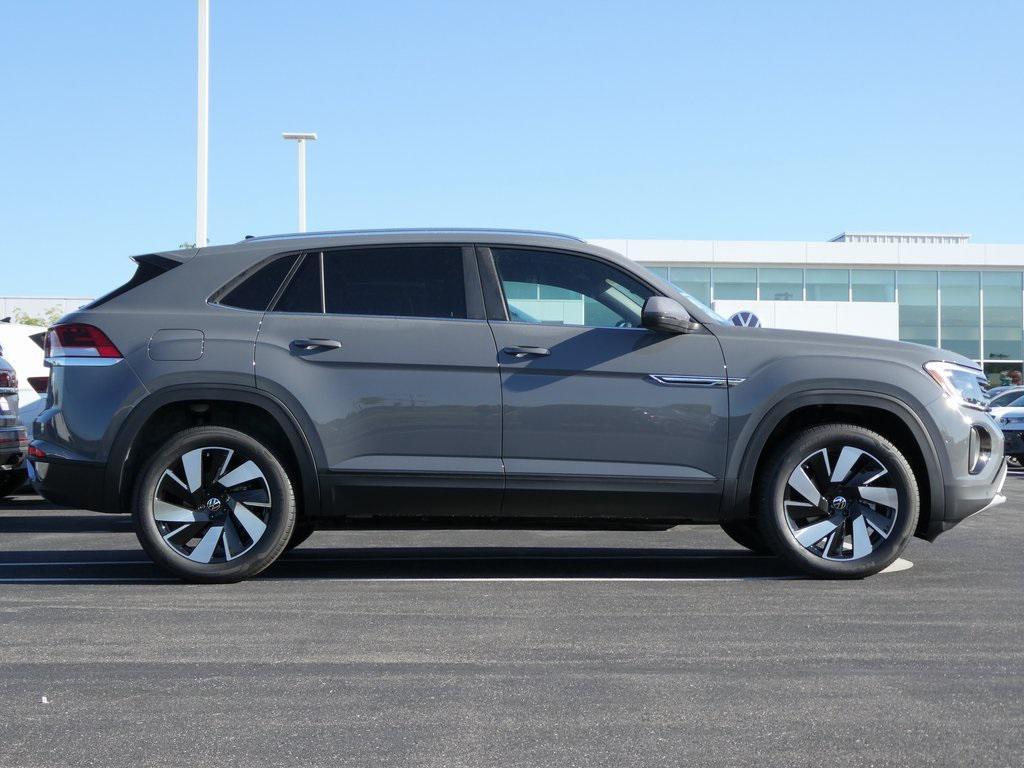 new 2026 Volkswagen Atlas Cross Sport car, priced at $46,906