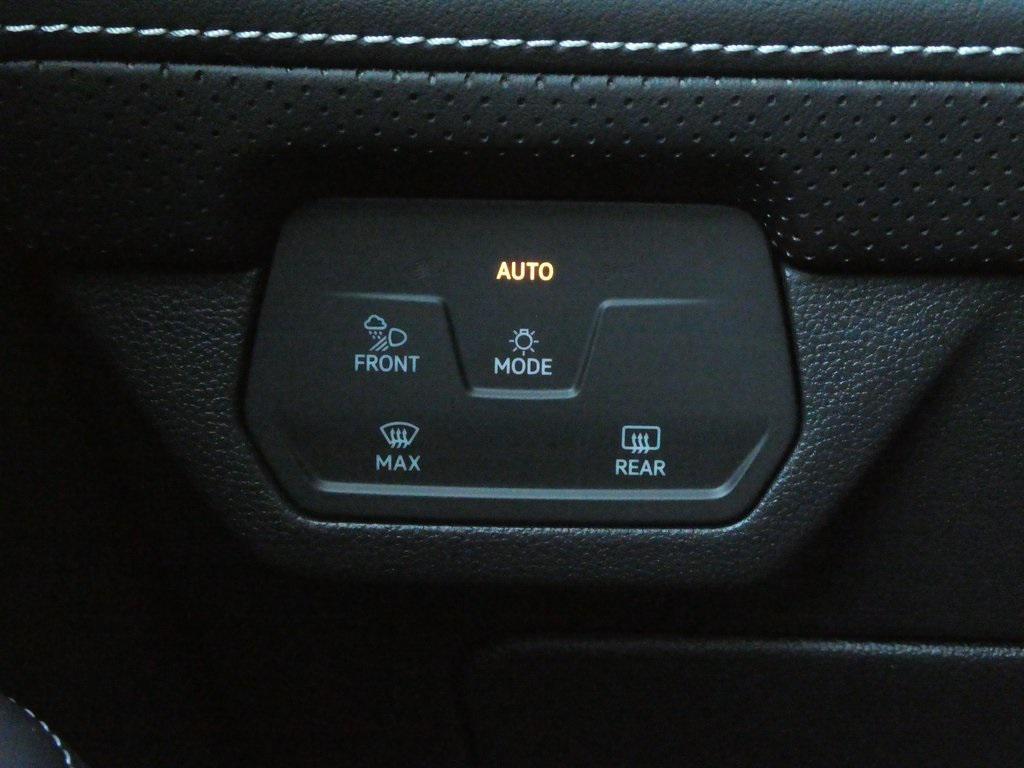 new 2026 Volkswagen Atlas car, priced at $56,136