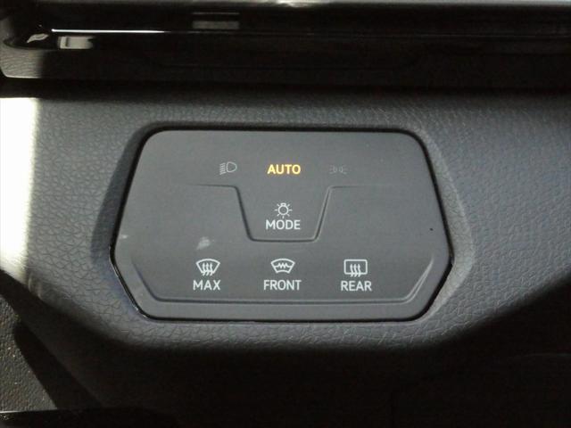 new 2025 Volkswagen ID.4 car, priced at $44,626