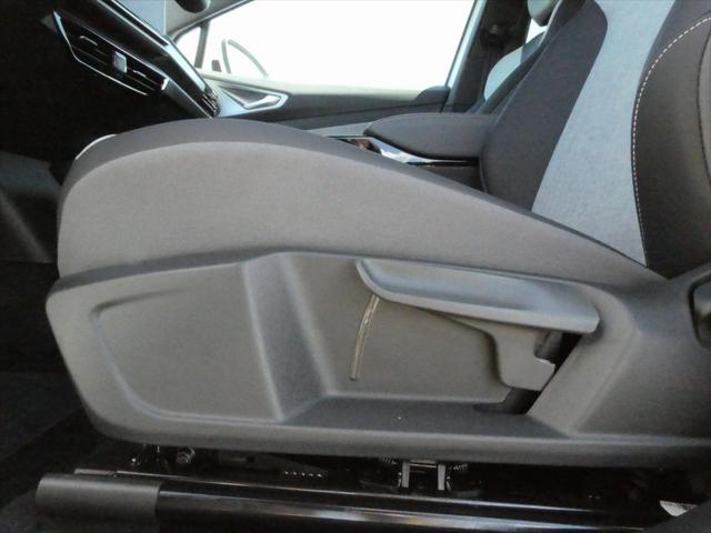 new 2025 Volkswagen ID.4 car, priced at $44,626