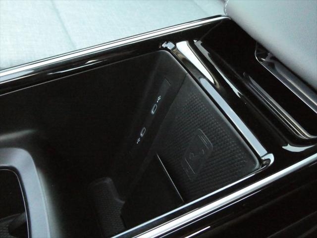 new 2025 Volkswagen ID.4 car, priced at $44,626