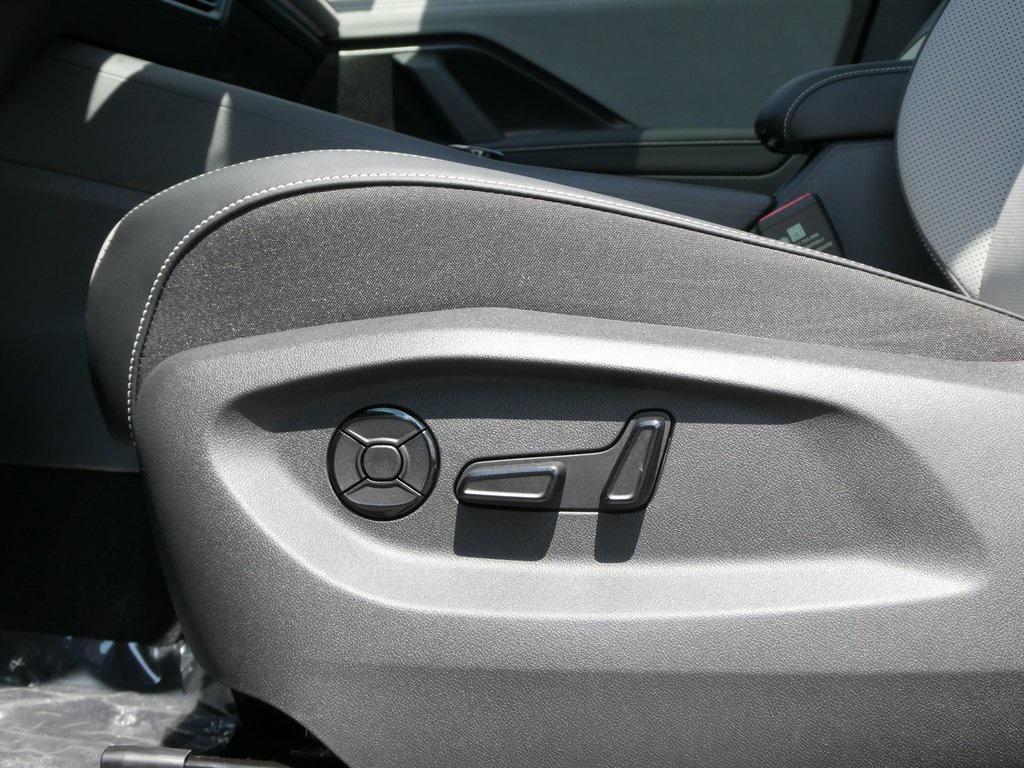 new 2025 Volkswagen Tiguan car, priced at $37,416