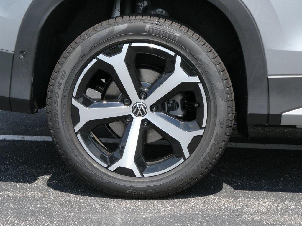 new 2025 Volkswagen Tiguan car, priced at $37,416