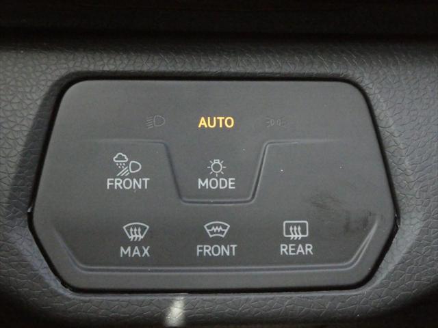 new 2025 Volkswagen ID.4 car, priced at $52,677