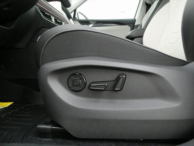 new 2025 Volkswagen Tiguan car, priced at $35,466