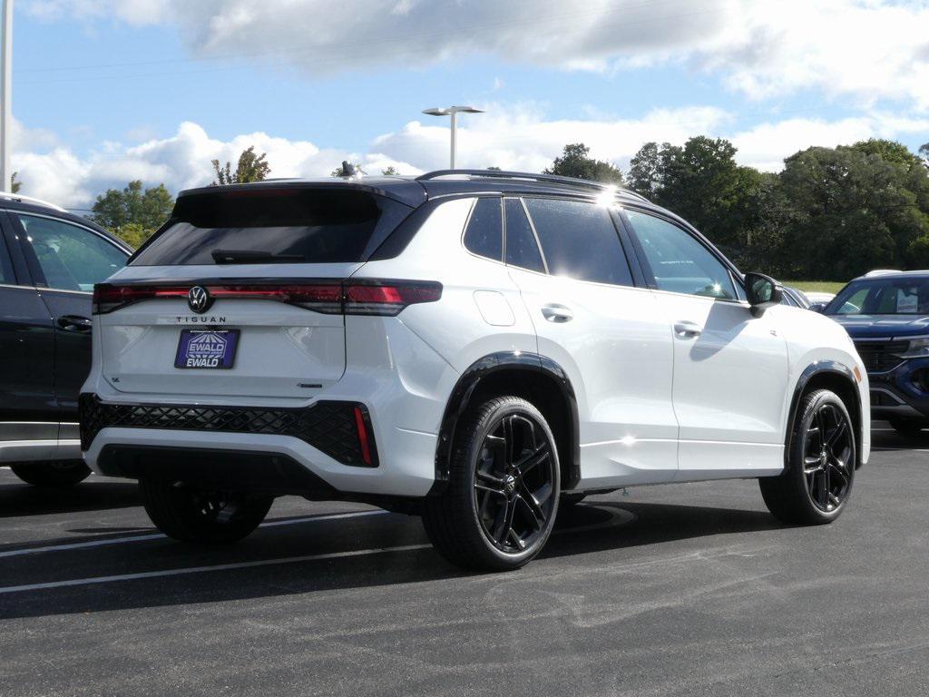 new 2025 Volkswagen Tiguan car, priced at $39,476