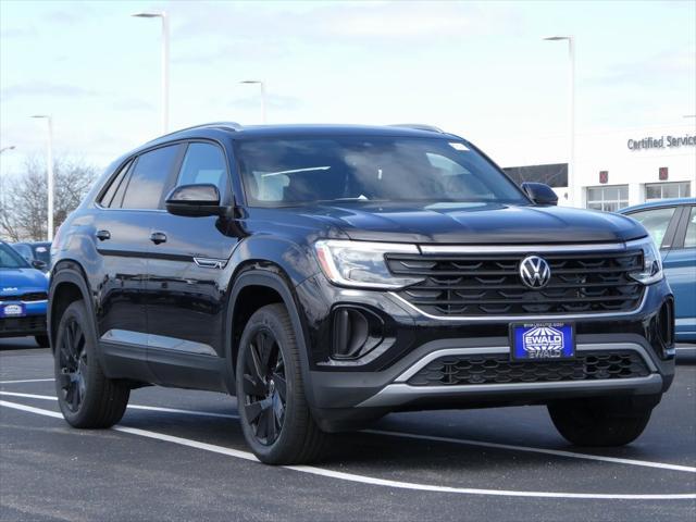 new 2025 Volkswagen Atlas Cross Sport car, priced at $43,103