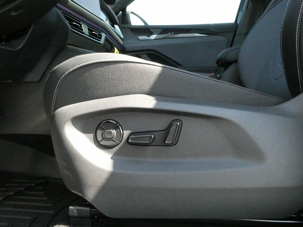 new 2025 Volkswagen Tiguan car, priced at $38,626