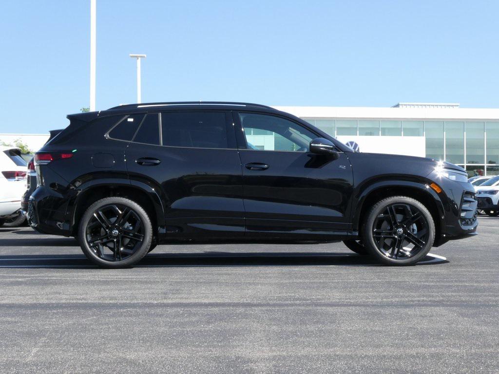 new 2025 Volkswagen Tiguan car, priced at $38,626