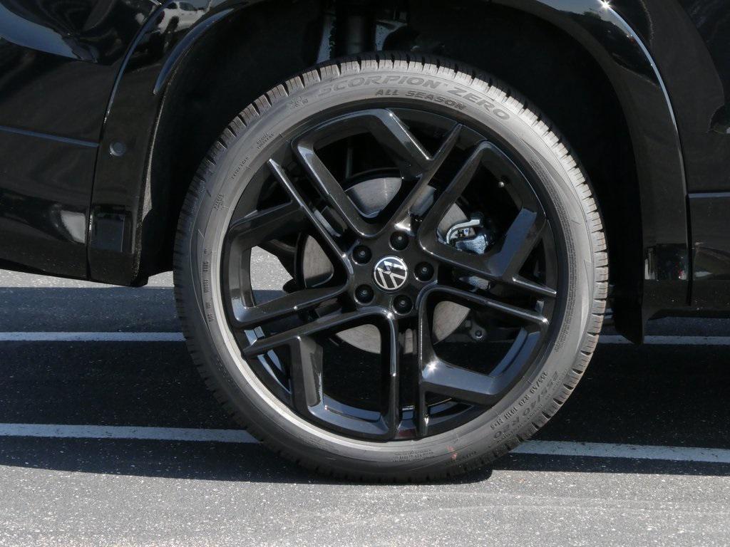 new 2025 Volkswagen Tiguan car, priced at $38,626