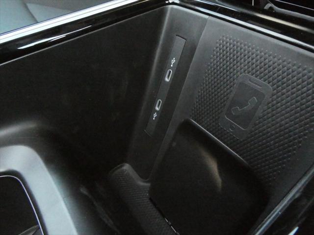 new 2025 Volkswagen ID.4 car, priced at $49,573