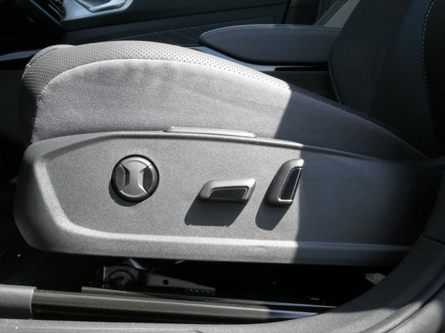 new 2025 Volkswagen ID.4 car, priced at $49,573