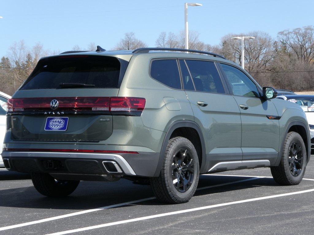 new 2025 Volkswagen Atlas car, priced at $44,077