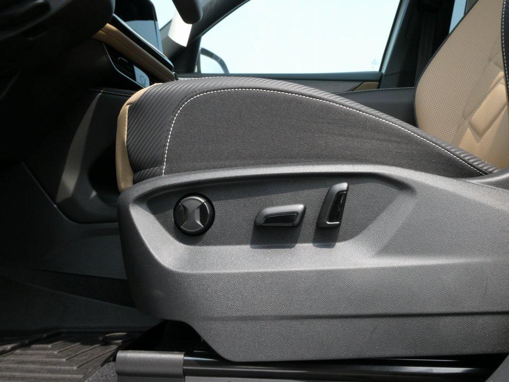 new 2025 Volkswagen Atlas Cross Sport car, priced at $43,103