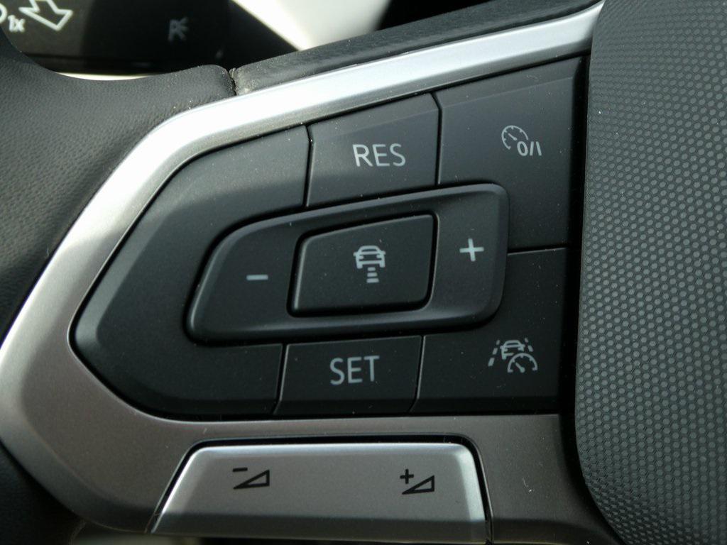 new 2025 Volkswagen Taos car, priced at $30,382